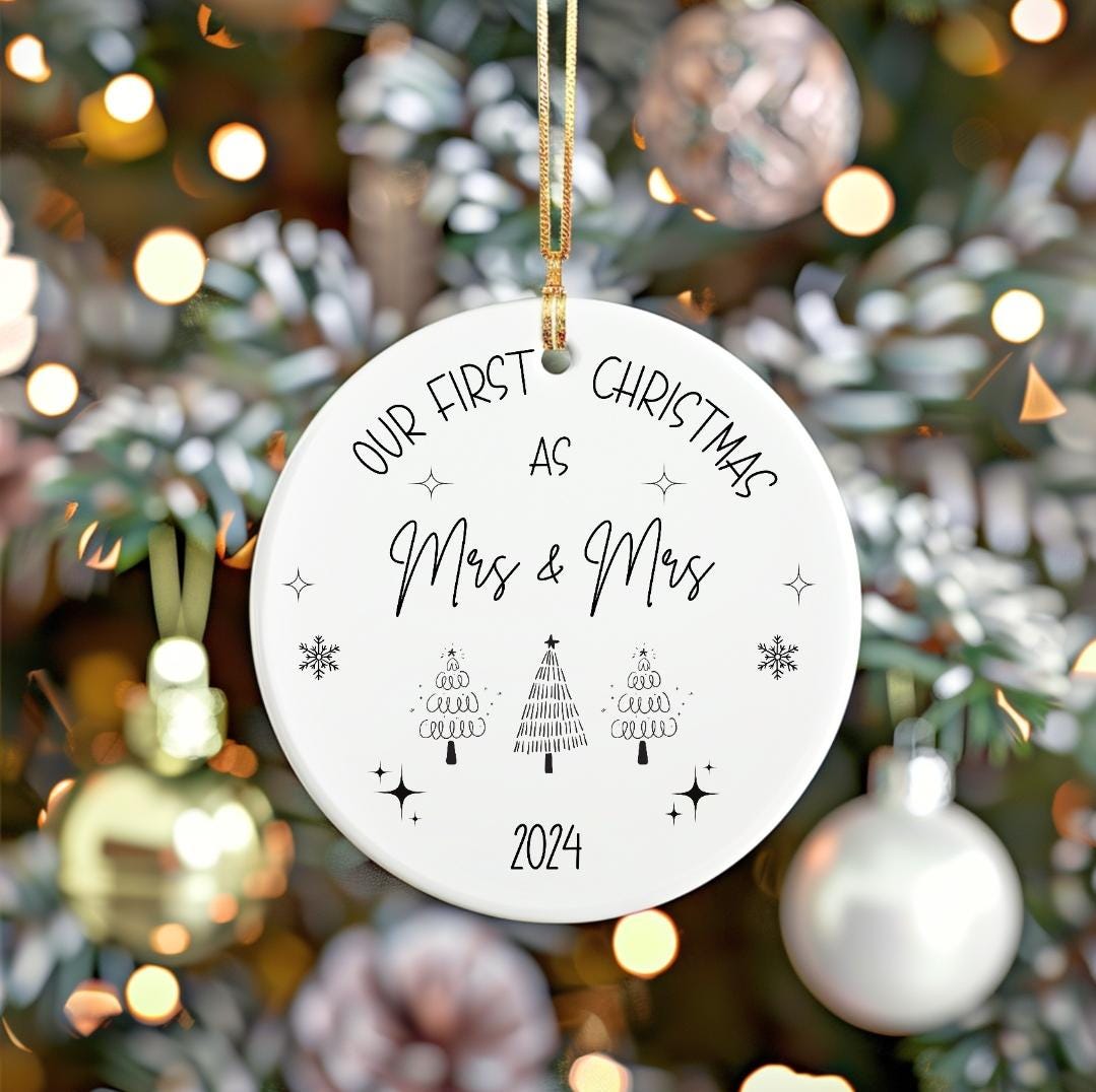 Personalised First Christmas Married 2025. Married wedding bauble, ceramic Christmas decoration for them. Couple. For her for him.