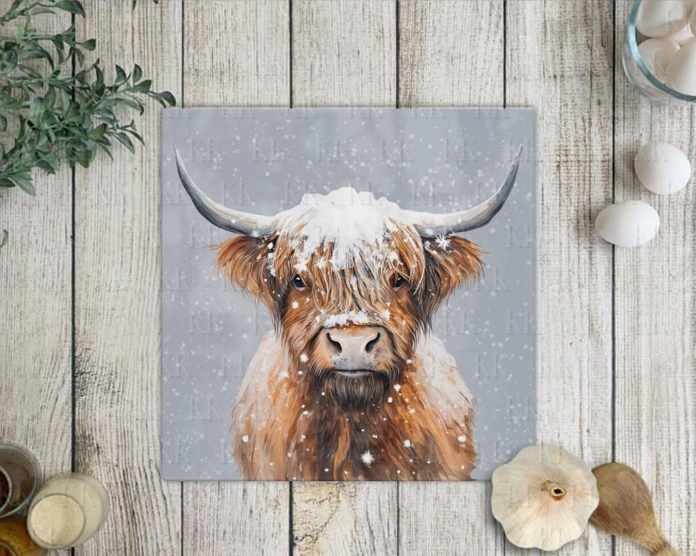 Highland Cow Glass Chopping Board - Worktop Saver- Winter Highland coo - Winter Decor - Snow - Country Kitchen Decor